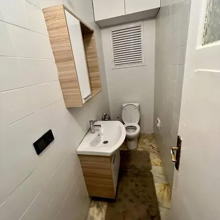 Of Cihangir Cozy Location,2 Bedrooms And An Elevator * Istanbul