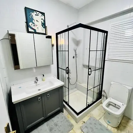 Apartman Of Cihangir Cozy Location,2 Bedrooms And An Elevator